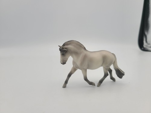 Breyer stablemates deluxe - breyer,